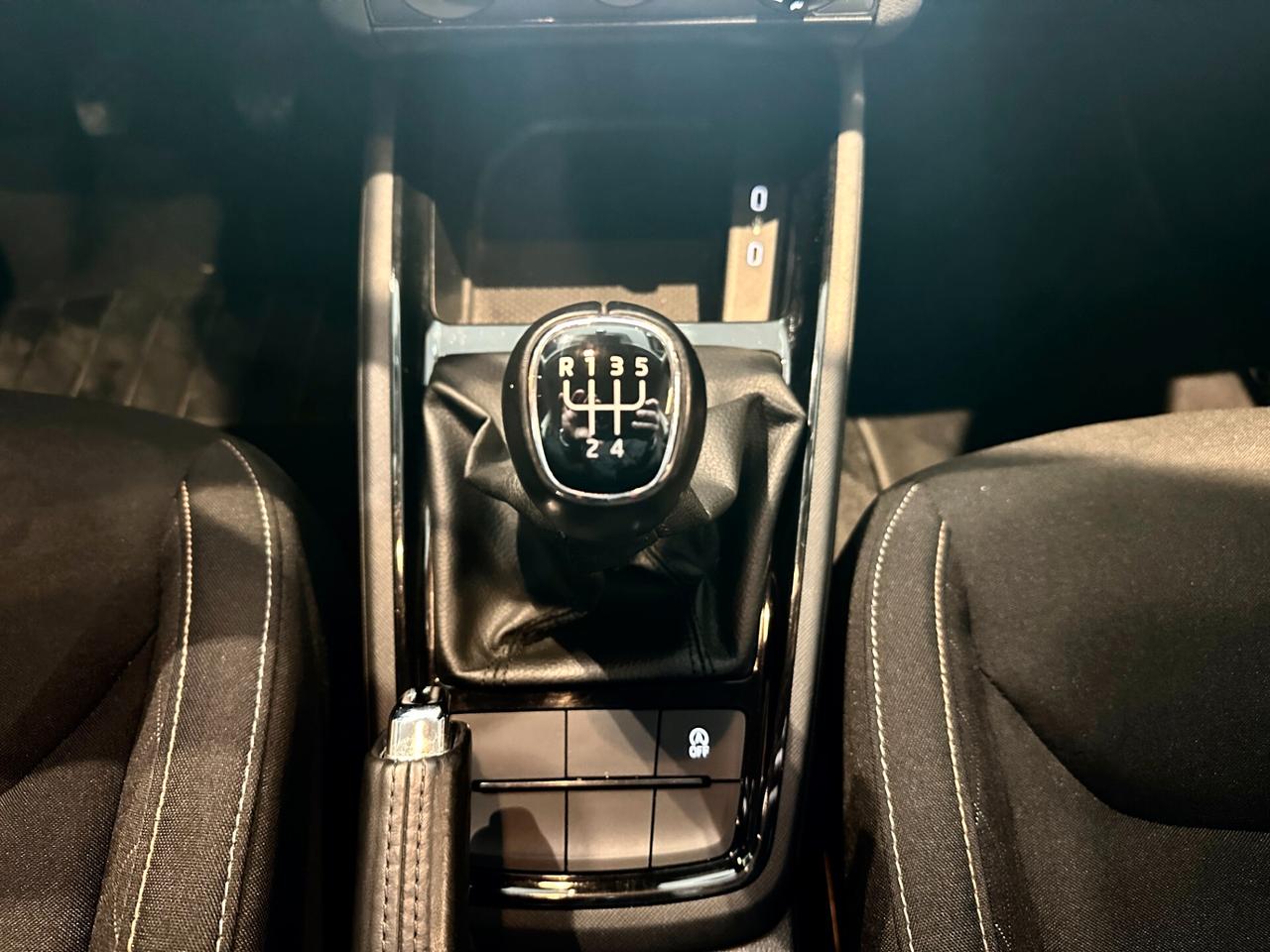 Skoda Kamiq 1.0 TSI Ambition Black Dots