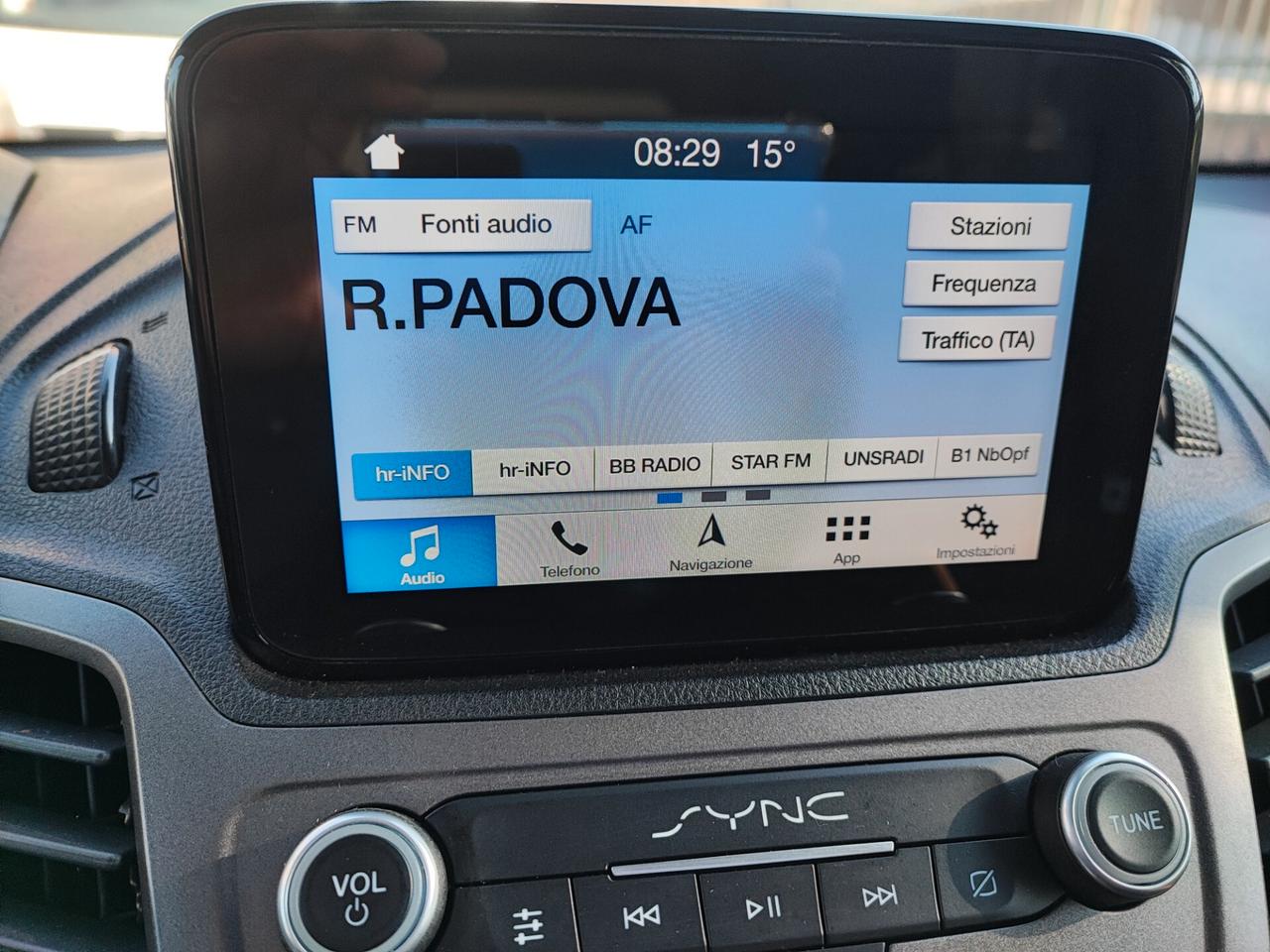 Ford Grand Tourneo Gancio Traino 7 Posti Euro 6