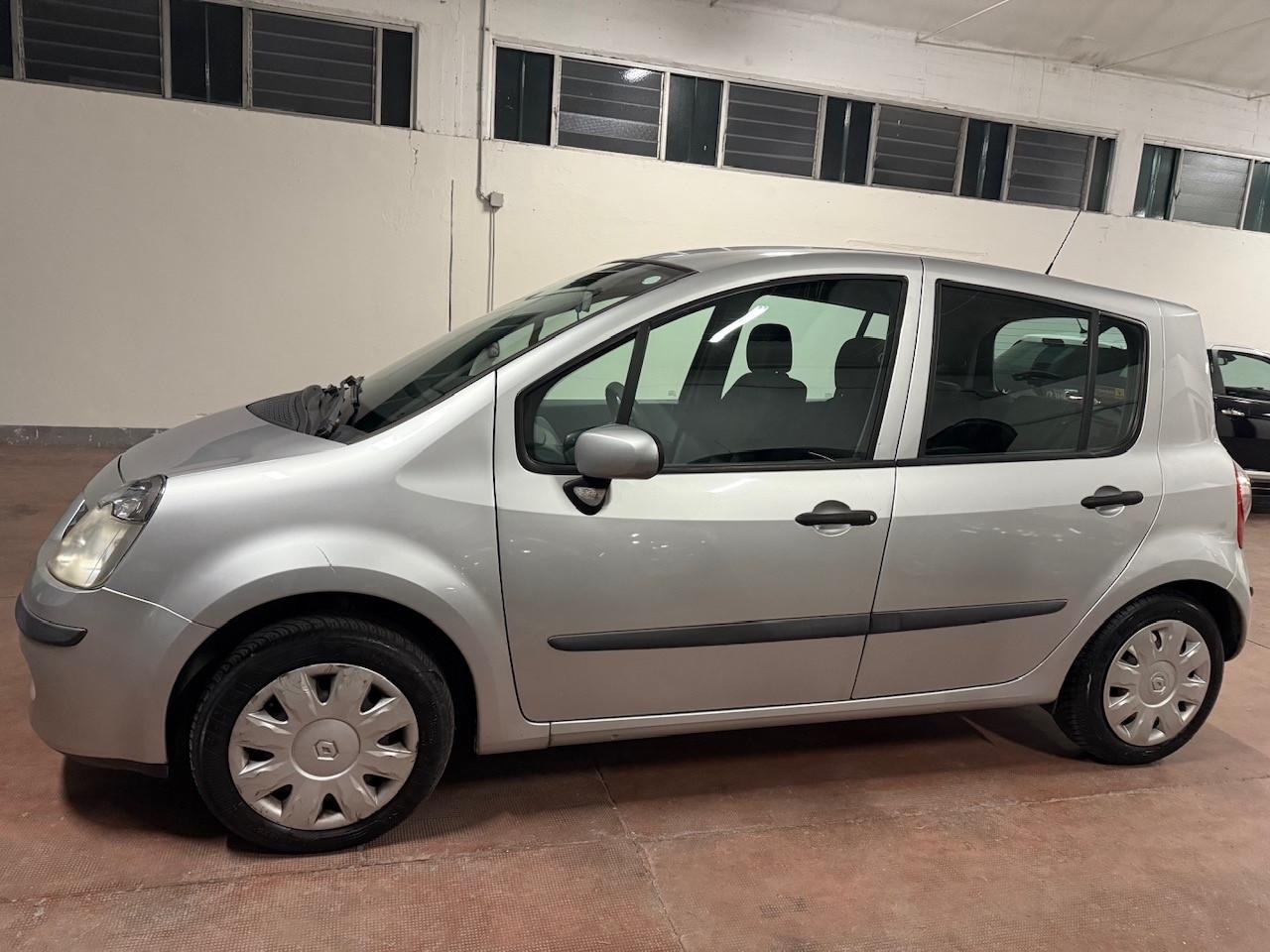 Renault Modus 1.2 16V TCE Grazia