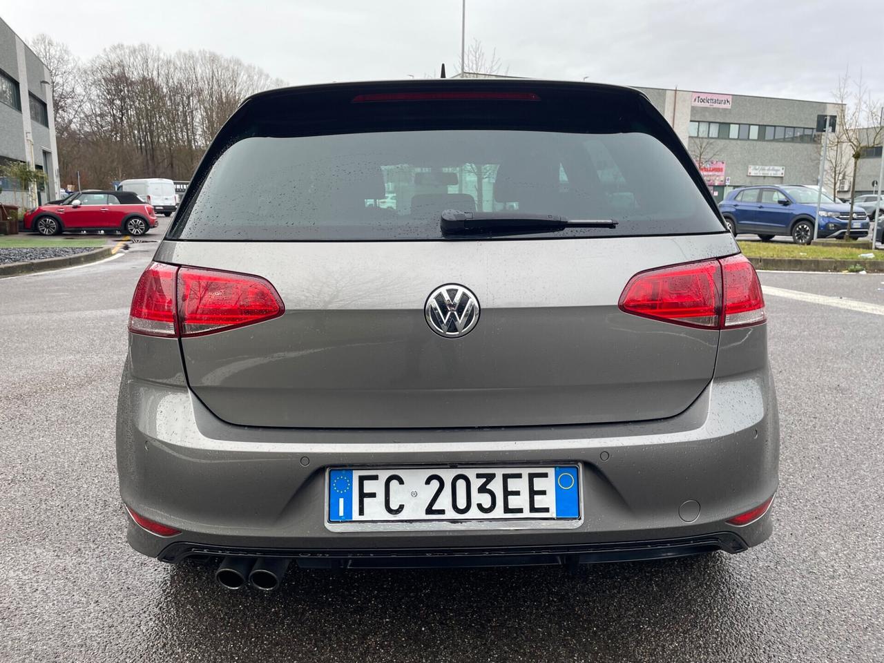 Volkswagen Golf 1.4 TSI 5p. R-Line-Automatik-Neopatentati -.