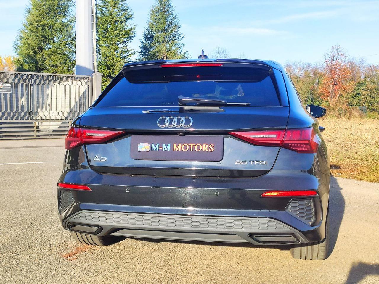 AUDI A3 SPB 35 TFSI mhev S line s-tronic!