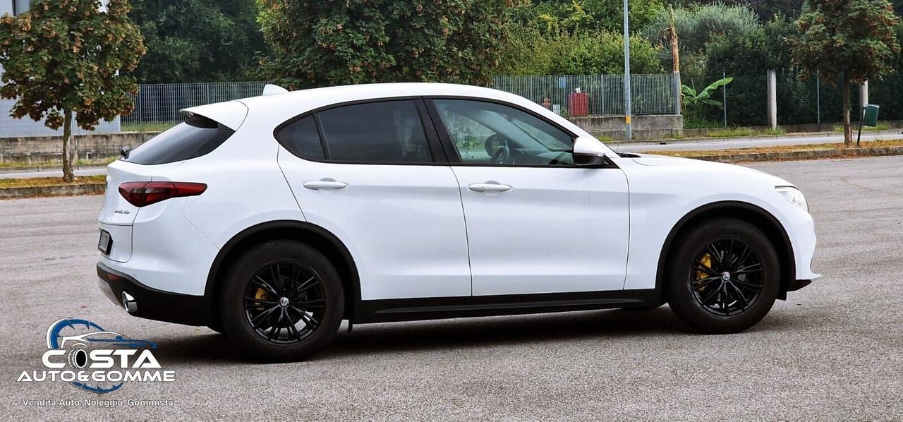 Alfa Romeo Stelvio 2.2 Turbo Diesel 160CV Super AT8