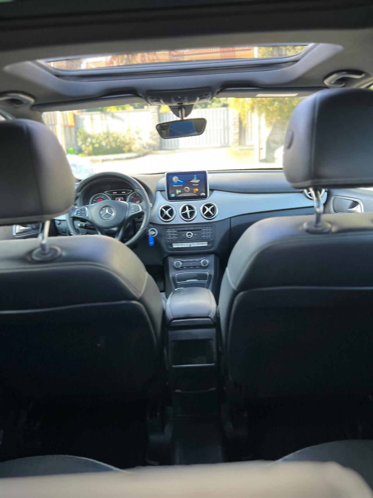 Mercedes-benz B 180 B 180 d Automatic Premium