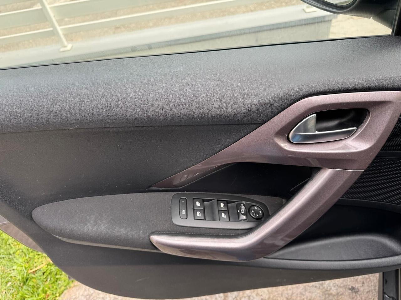 PEUGEOT 2008 PureTech 82 ALLURE GPL NEOPAT