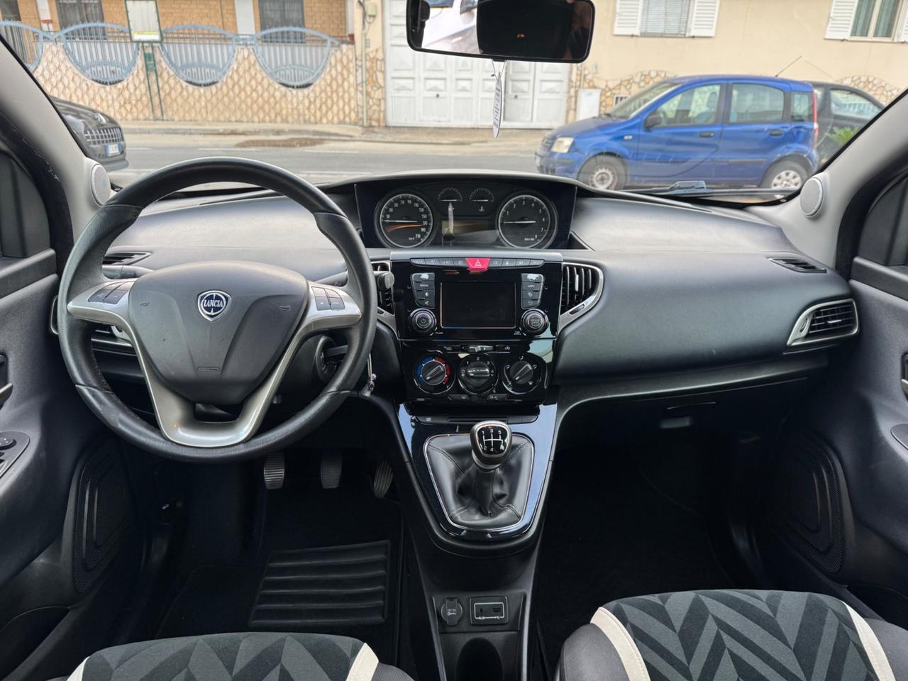 Lancia Ypsilon 1.2 GPL 69CV Ecochic Platinum 2017