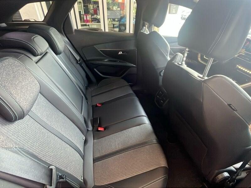 Peugeot 3008 BlueHDI 130 EAT8 S&S Allure Pack