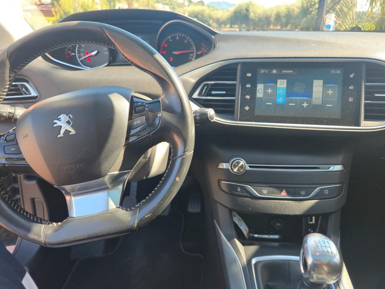 Peugeot 308 BlueHDi 150 S&S Business