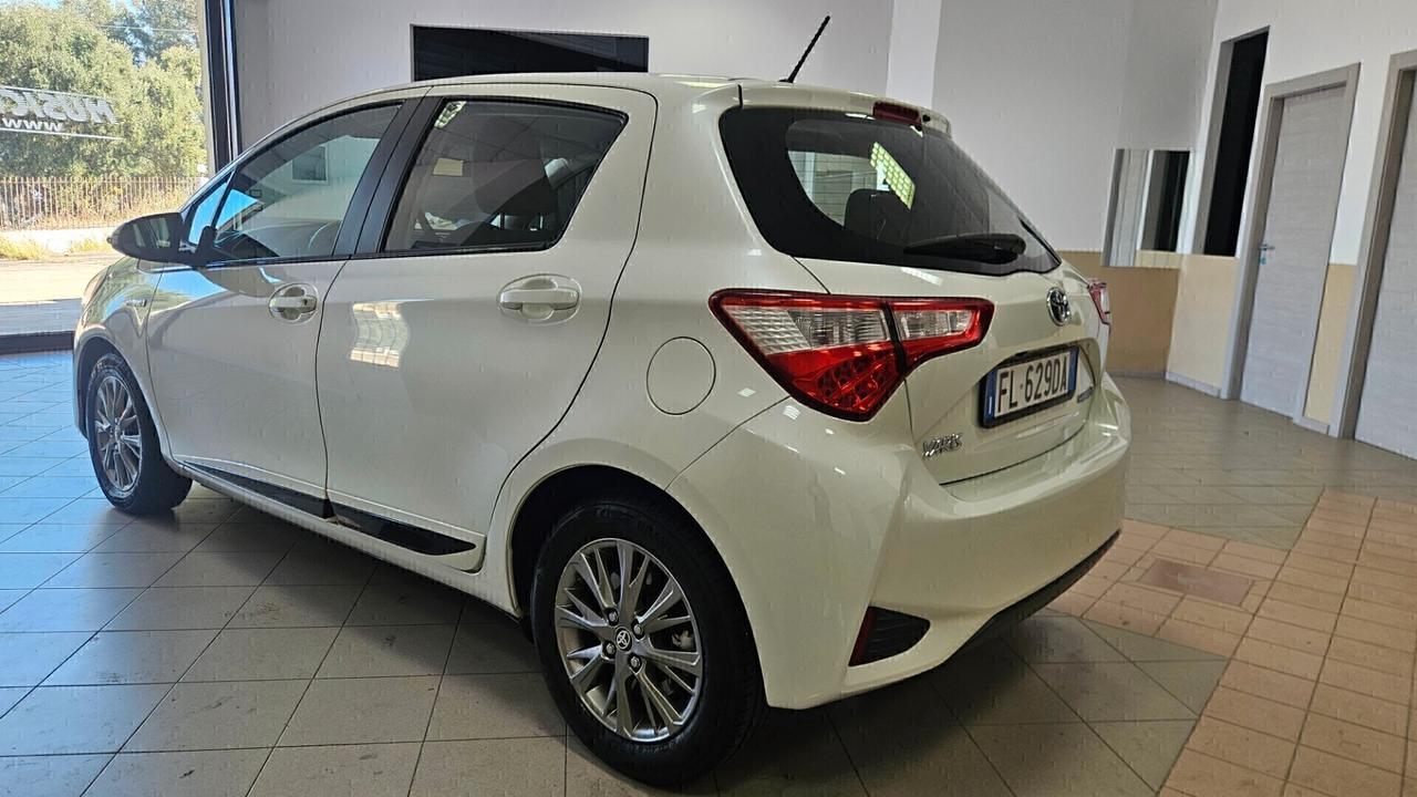 Toyota Yaris BIANCO PERLA