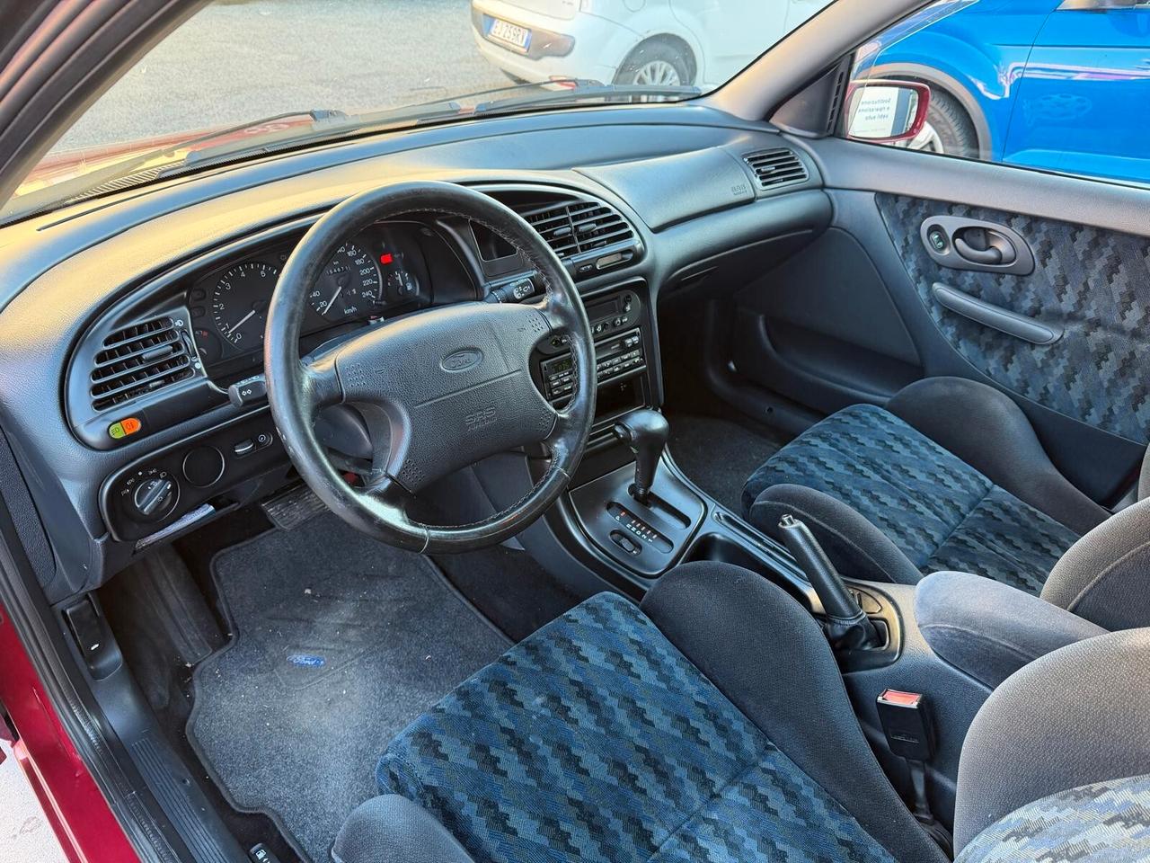 Ford Mondeo 2.0i 16V cat SW TCS4