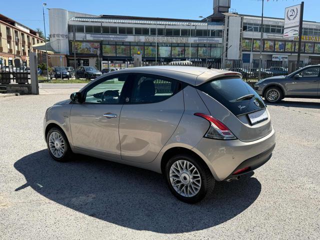 LANCIA Ypsilon 1.2 69 CV 5p. GPL Ecochic Gold SCONTO ROTTAMAZIONE