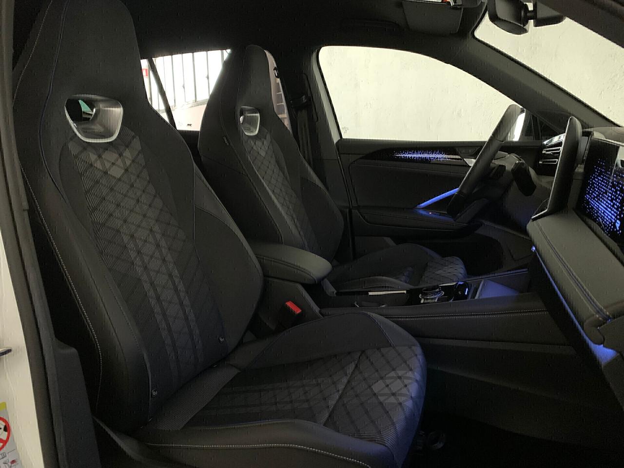Tiguan eTSI 150 CV ACT DSG R-line GARANZIA 2028