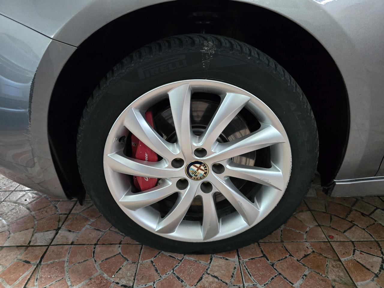 ALFA GIULETTA EXCLUSIVE 170CV DA VETRINA