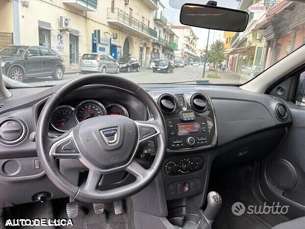 Dacia logan 900 gpl serie laureate certificat nuov