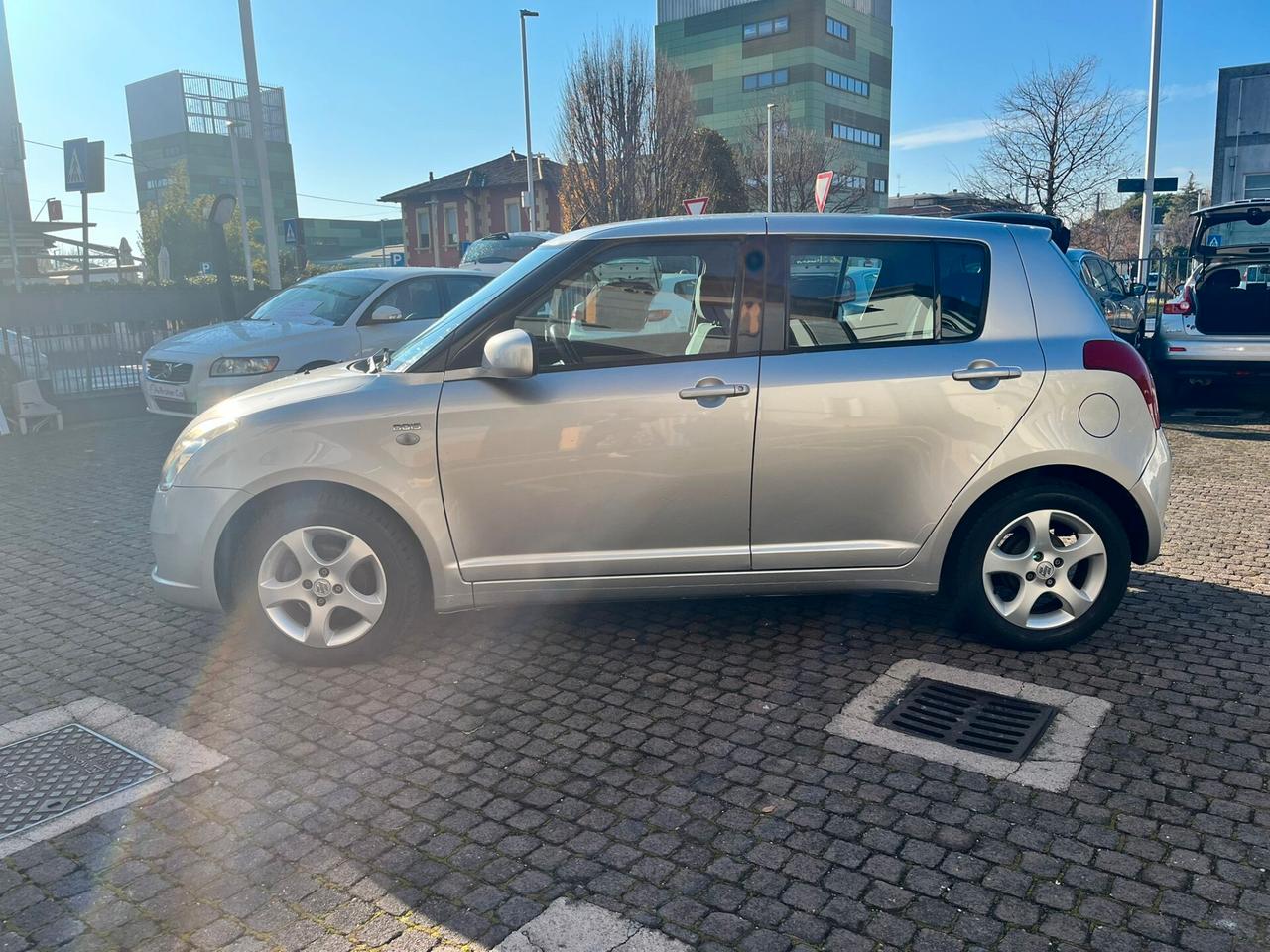 Suzuki Swift 1.3 DDiS 5p. GLX