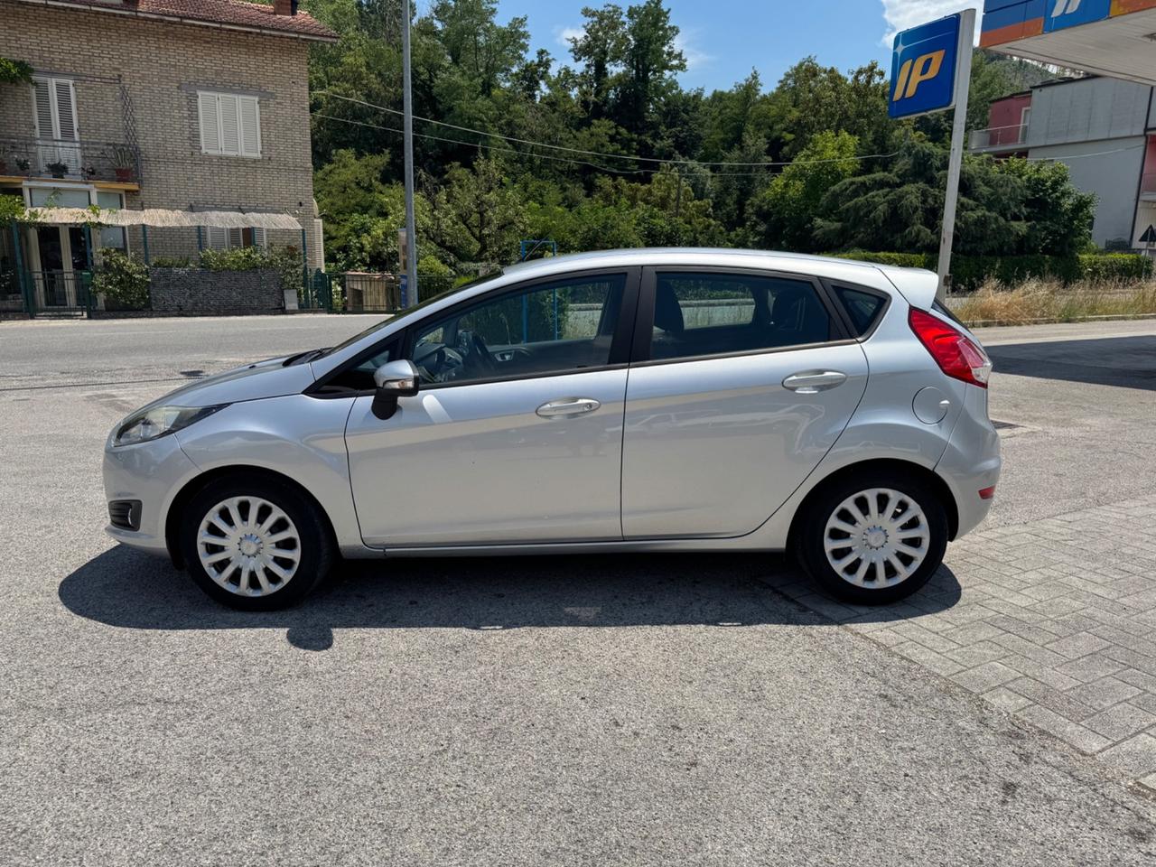 Ford Fiesta 1.5 tdci 75CV 5 porte
