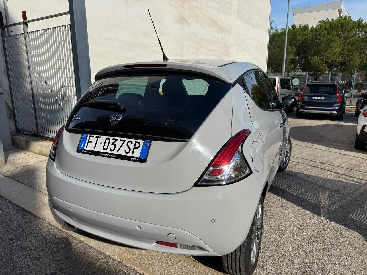 Lancia Ypsilon 1.2 69 CV 5 porte GPL Ecochic Platinum