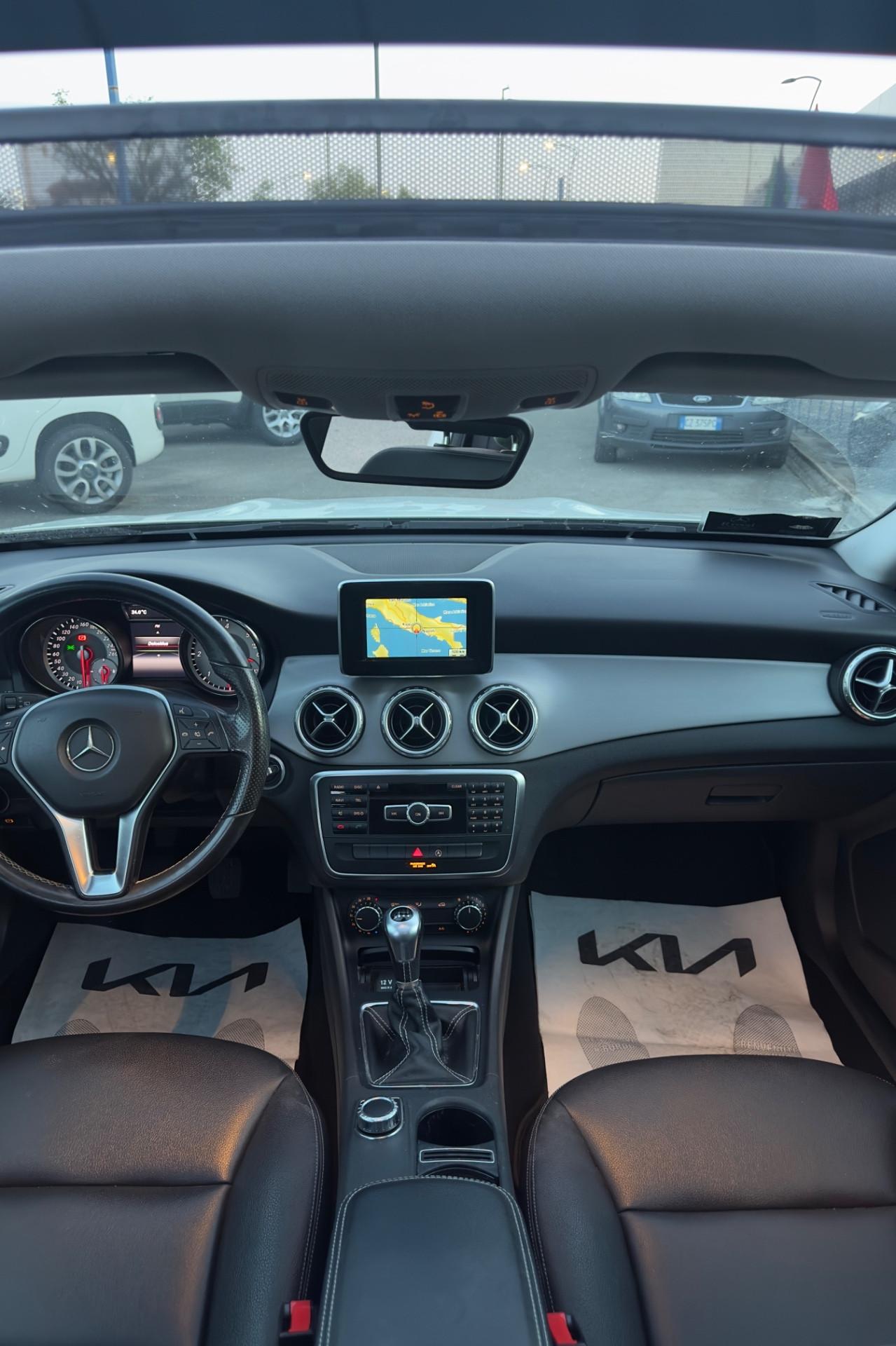 Mercedes-benz GLA 200 GLA 200 d Sport pelle tetto led cerchi 18*