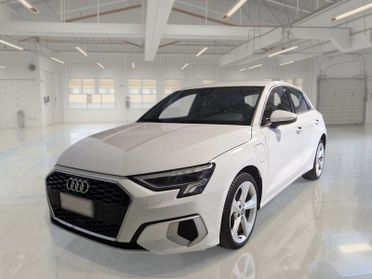 AUDI A3 SPORTBACK 40 TFSI e S tronic Business Advanced