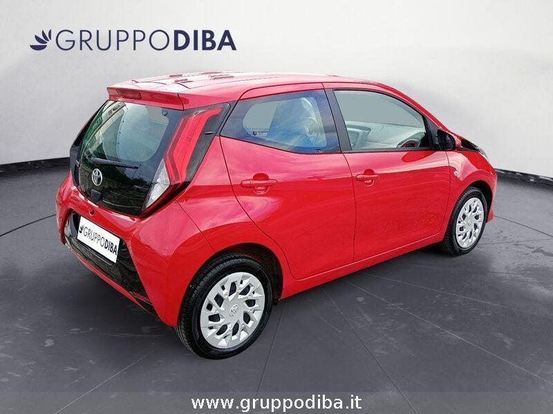 Toyota Aygo II 2018 5p 5p 1.0 x-cool 72cv