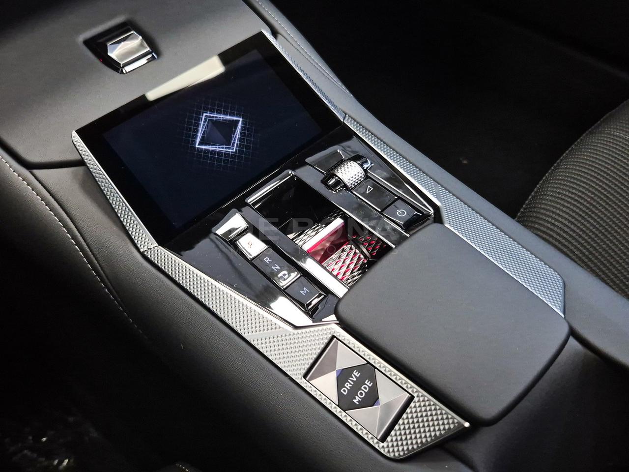 DS DS 4 1.5 bluehdi etoile alcantara 130cv auto