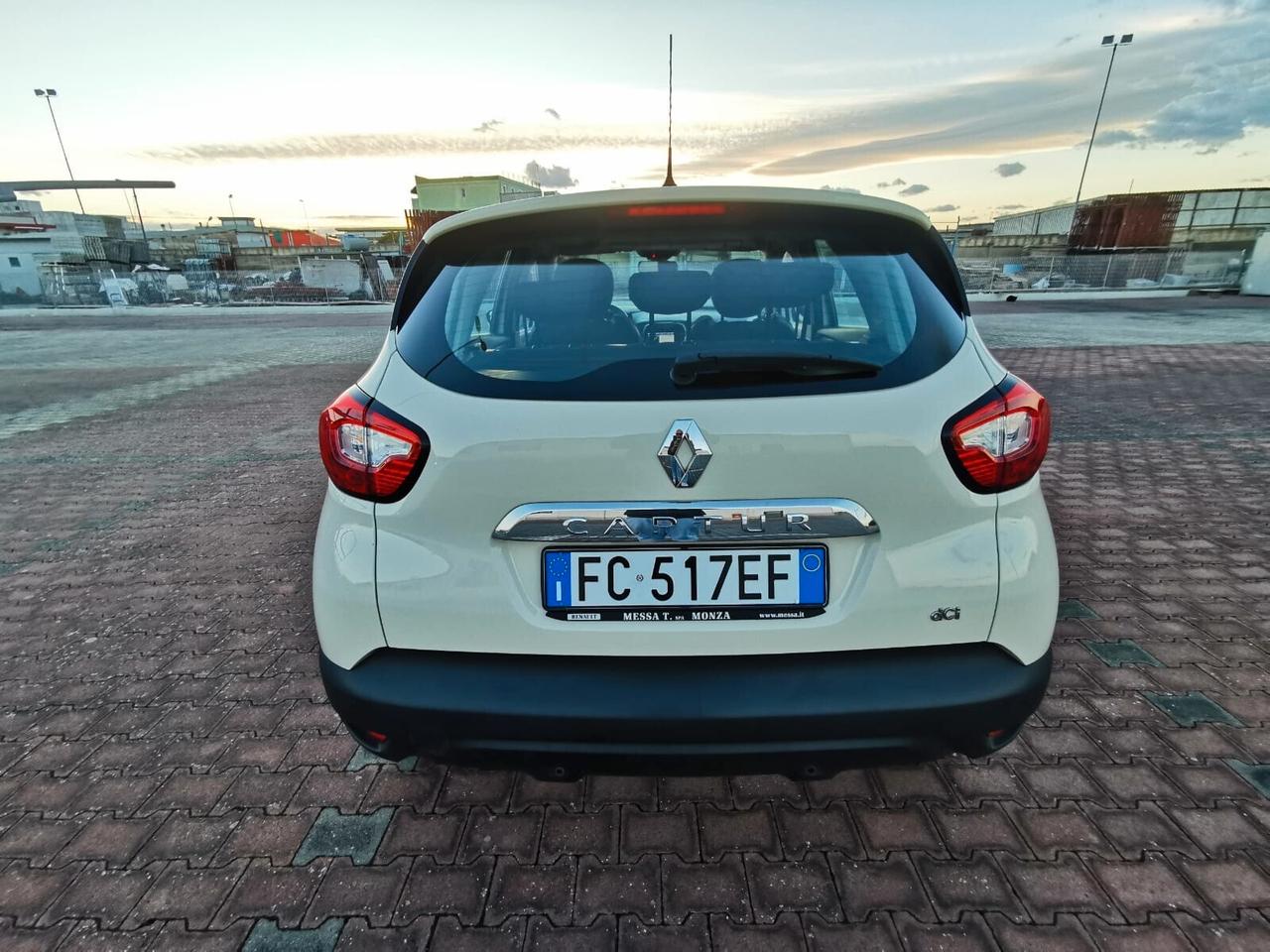 Renault Captur dCi 8V 90 CV EDC Energy - 12/2015