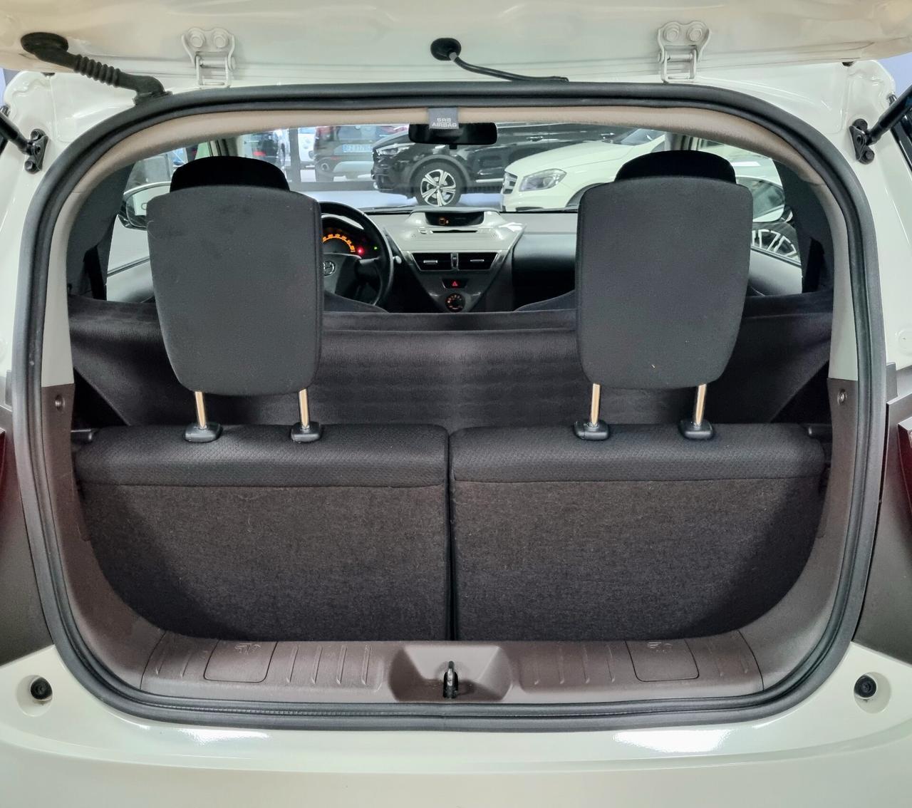 TOYOTA iQ 1.0 VVT 68CV MULTIDRIVE AUTOMATIC