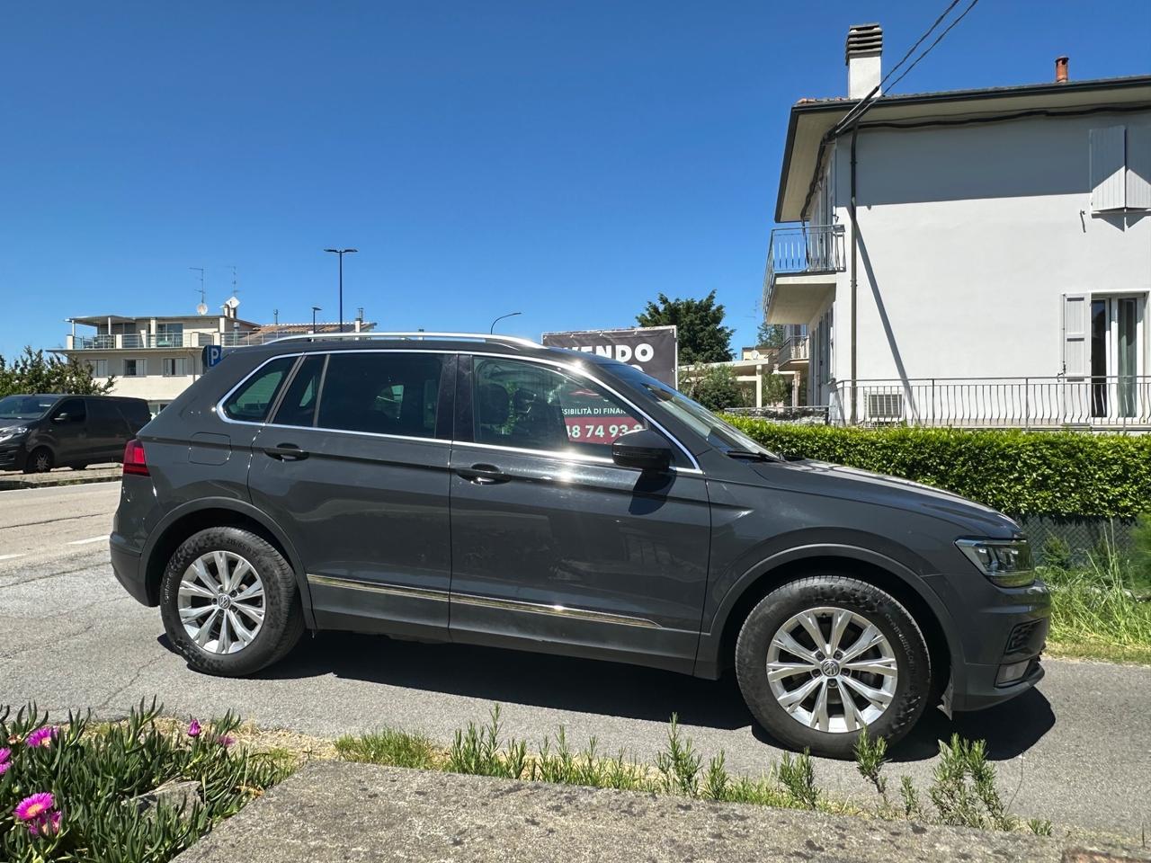 Volkswagen Tiguan 2.0 TDI SCR DSG Business BlueMotion Technology