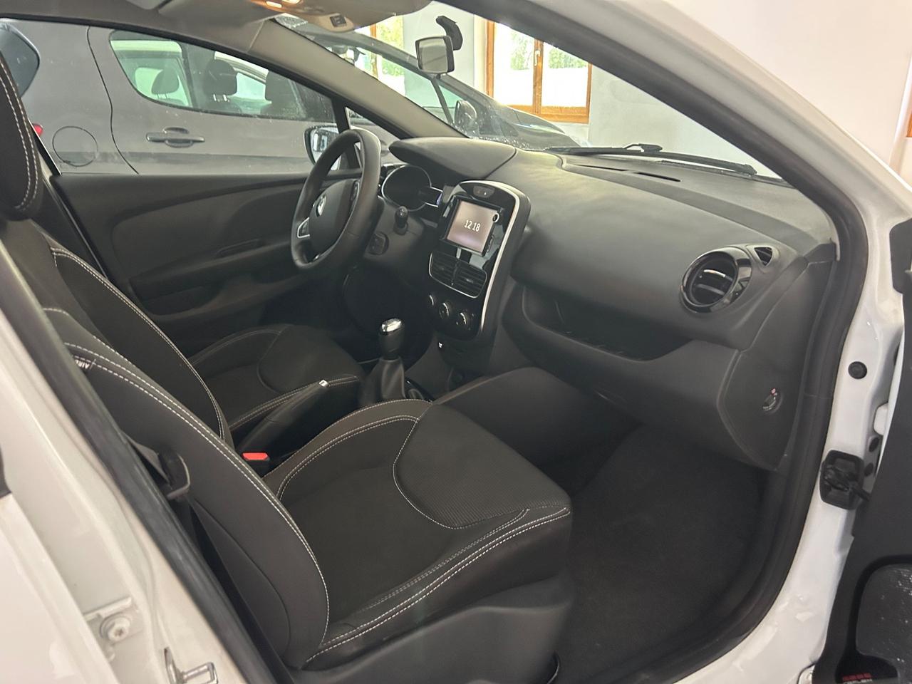 Renault Clio dCi 8V 75 CV 5 porte Moschino Intens