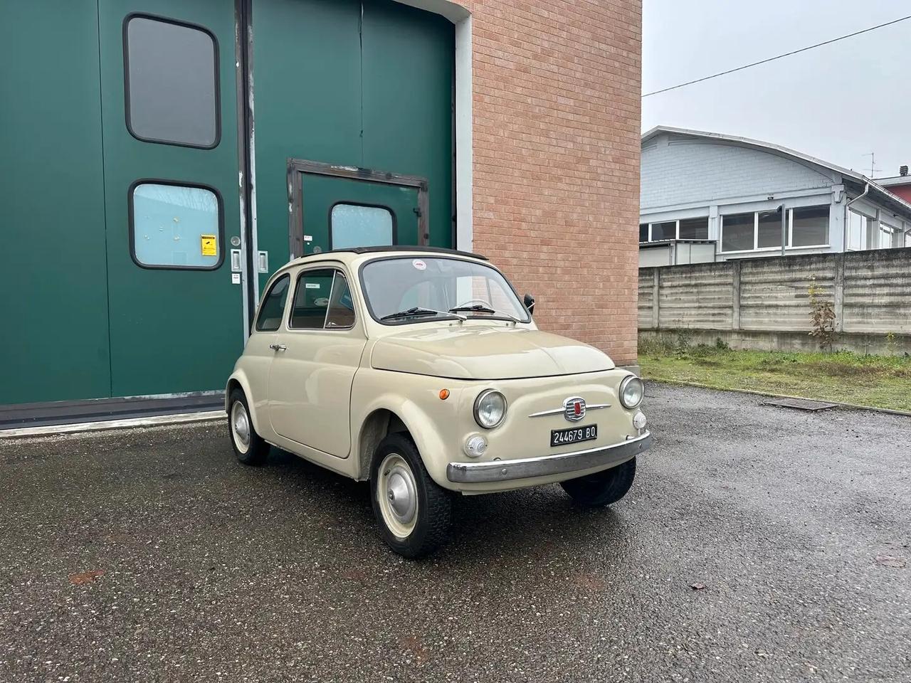Fiat 500 F "8 bulloni"