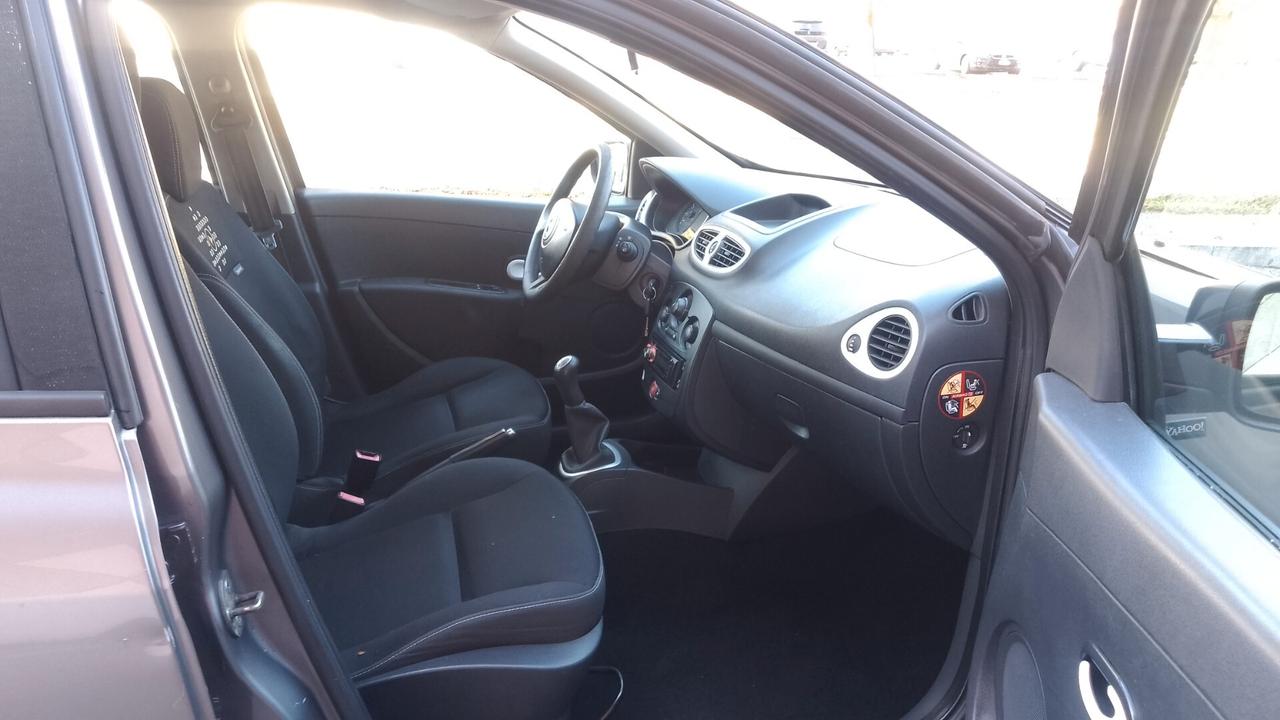 Renault Clio 1.2 BZ 55 kW neopatentati 2012