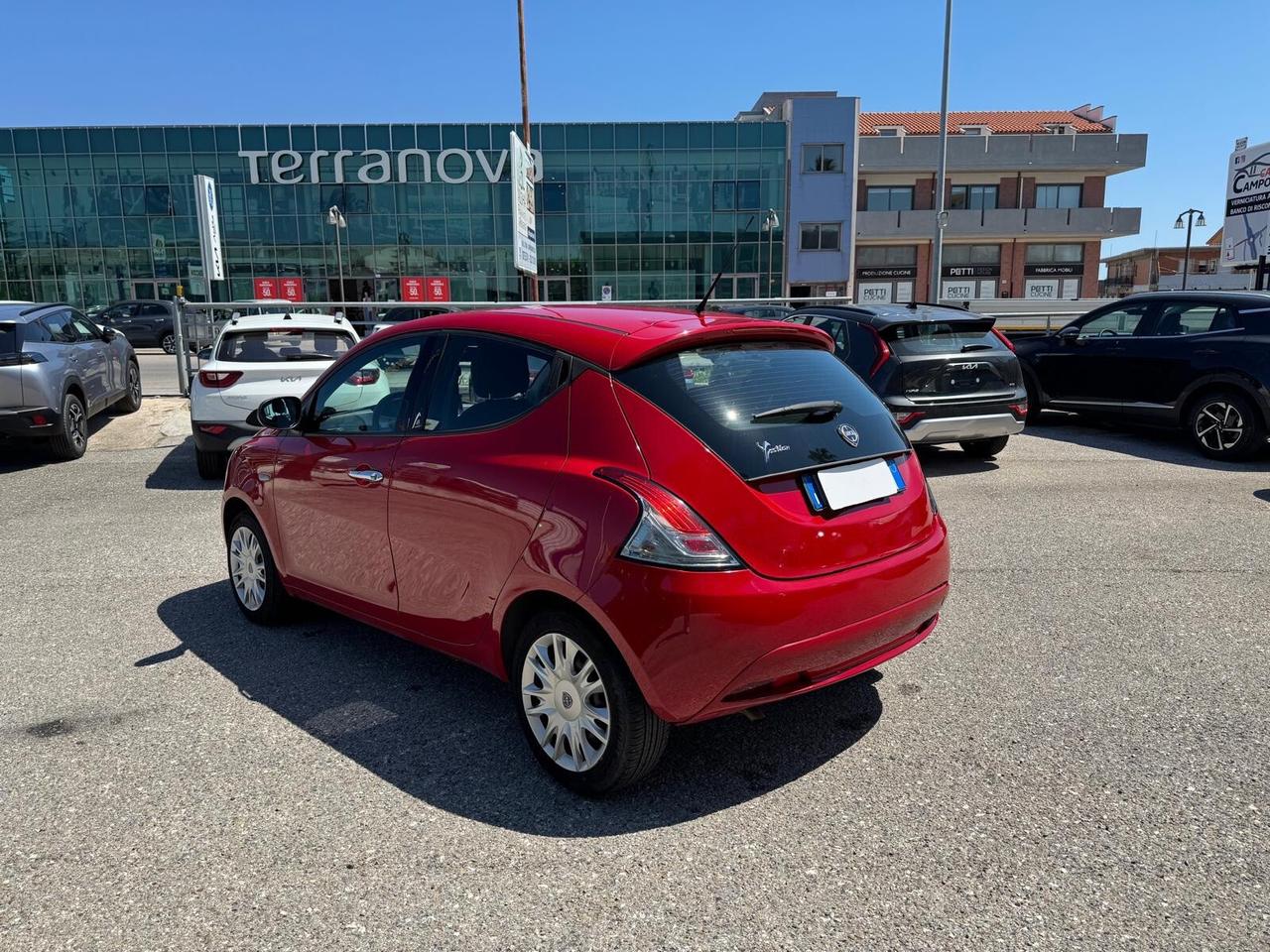 Lancia Ypsilon 1.2 69 CV 5 porte GPL Ecochic Silver