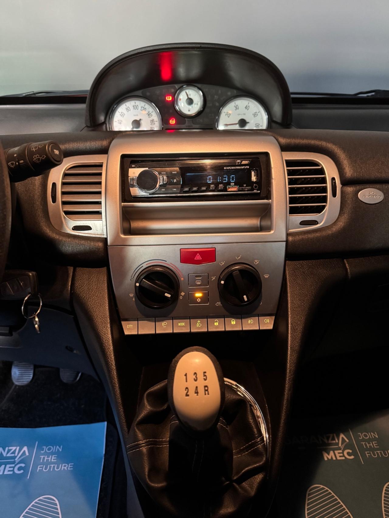 Lancia Ypsilon 1.2 Oro