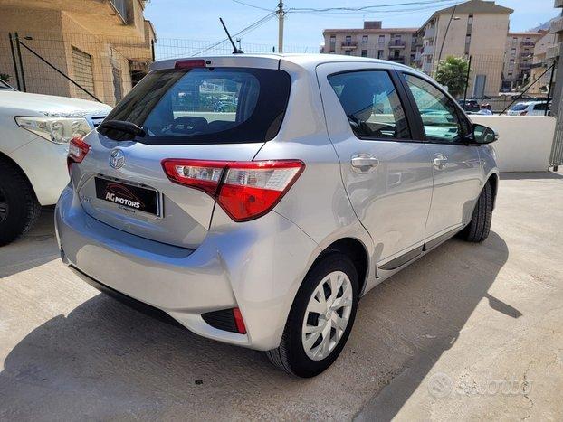 Toyota yaris 1.4 d4d lounge