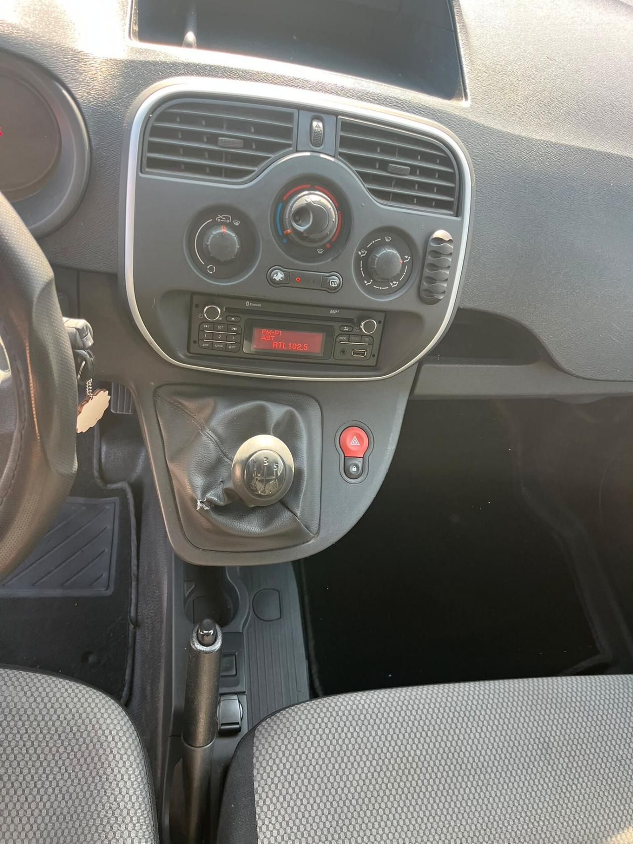 Renault KANGOO 1.5 DCI 90CV 3 POSTI E6