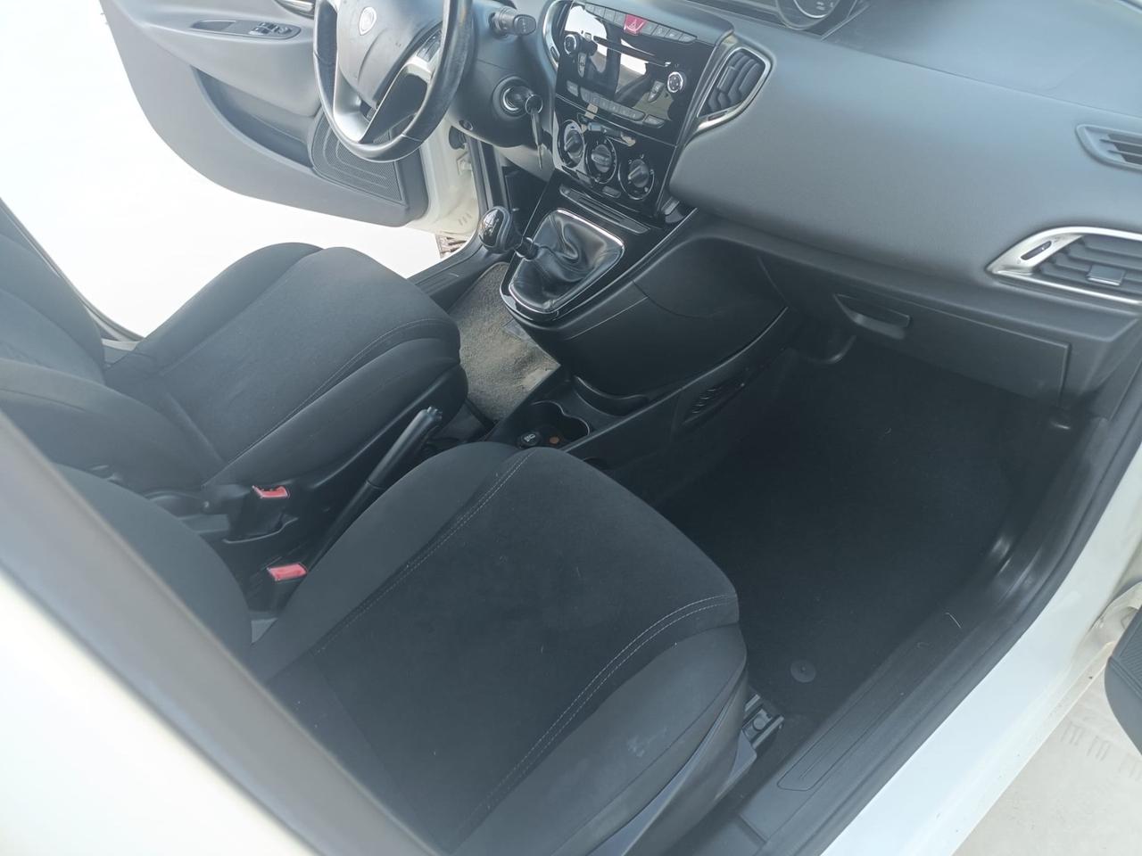 Lancia Ypsilon 1.3 MJT 16V 95 CV 5 porte S&S Gold