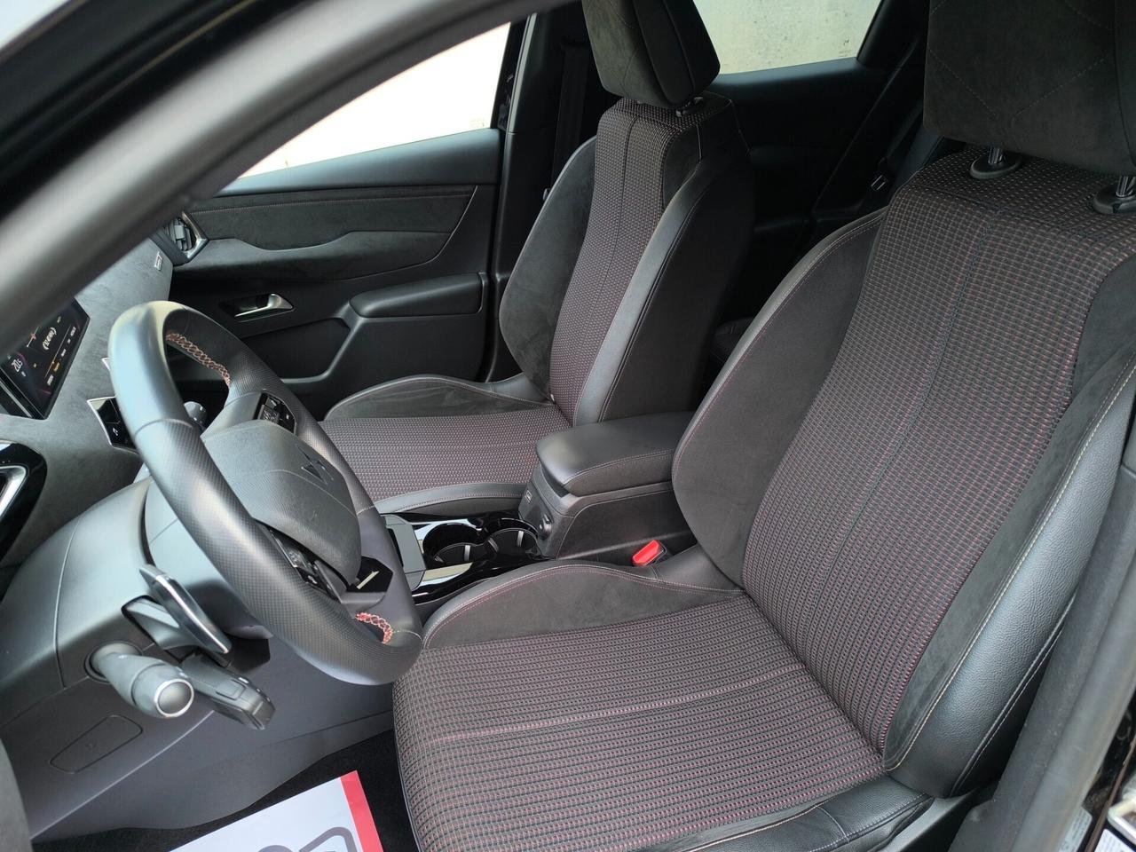 Ds DS3 3 Crossback PureTech 155 aut. Performance Line