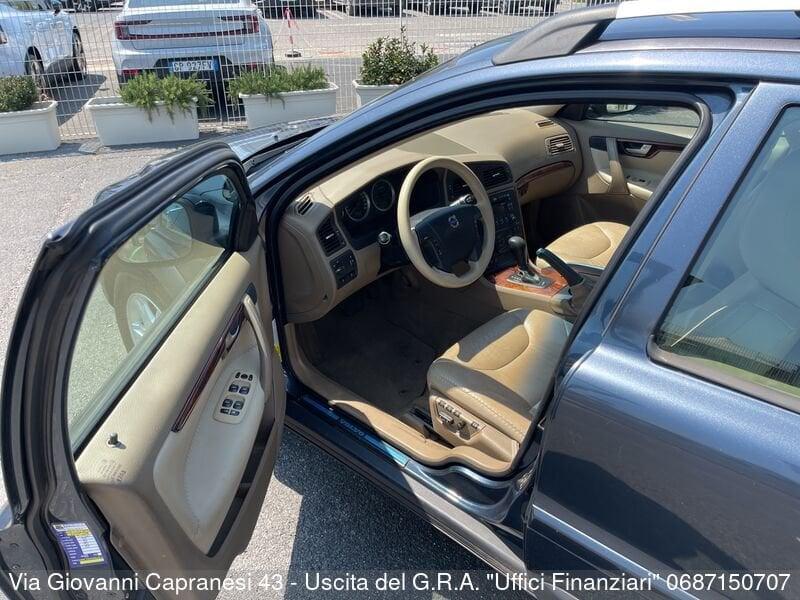 Volvo XC70 XC70 2.4 D5 20V (185CV) cat AWD Summum