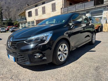 renault clio adatta a neop. garantita