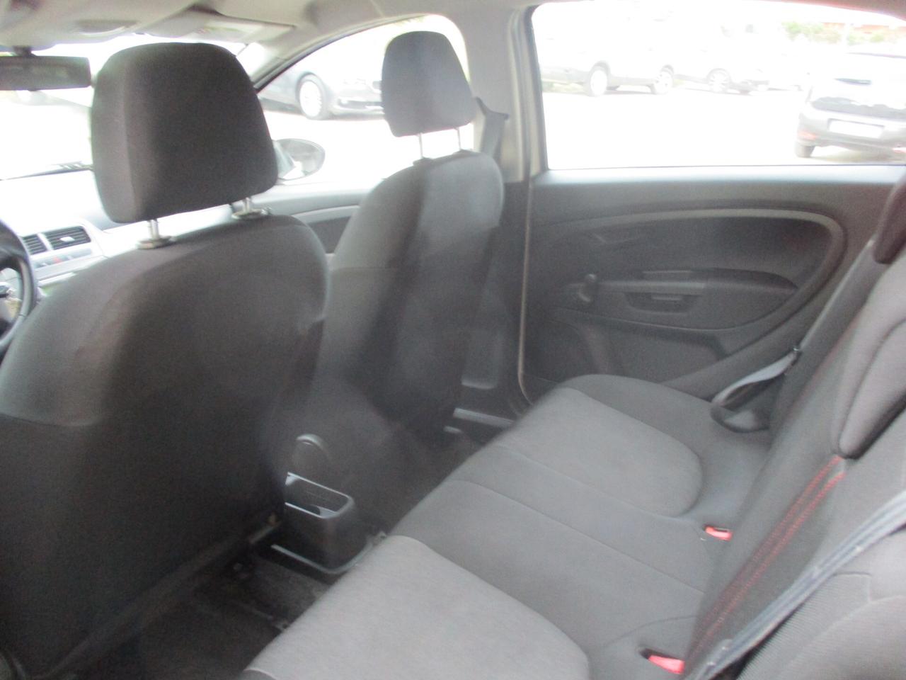 Fiat PUNTO 7 van 1.3 mjt 16v Pop 75cv 4posti Punto 7 van 1.3 mjt 16v Pop 75cv 4posti