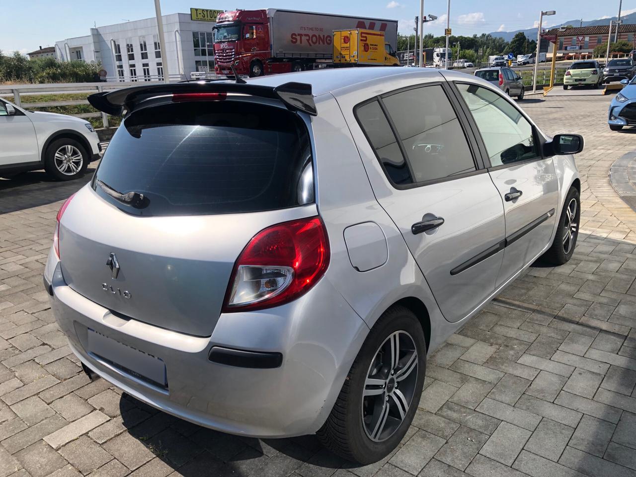 Renault Clio 1.2 16V 5 porte