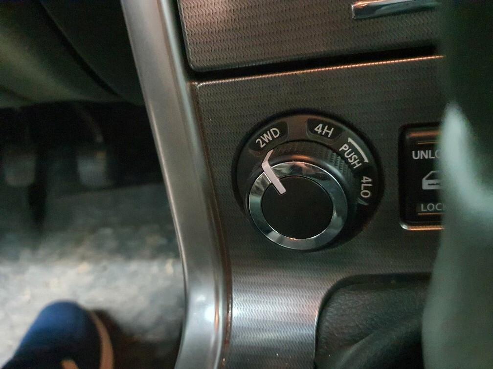 Nissan Navara (D40) 2.5 dCi 190CV 4WD Cab. Singola