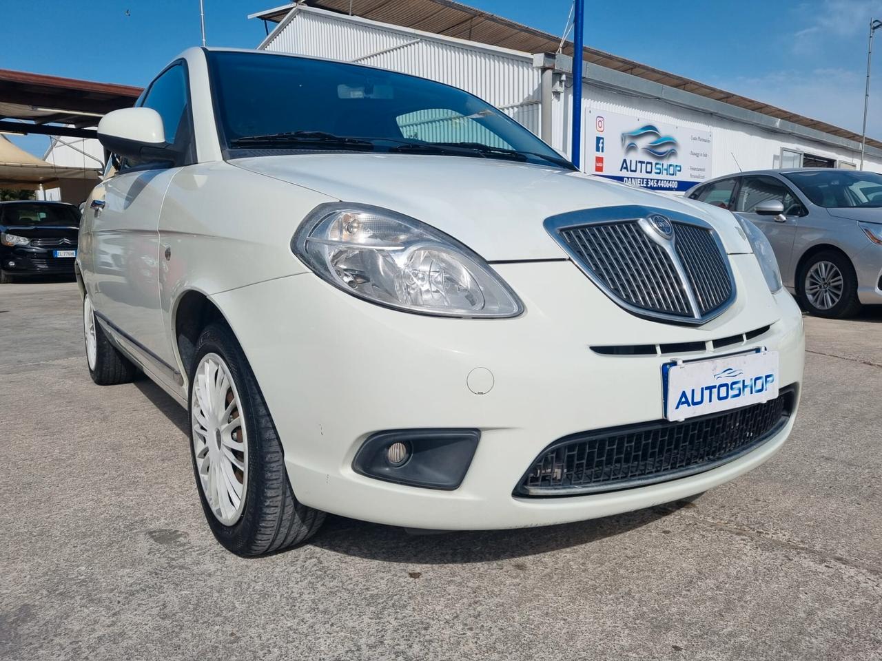 Lancia Ypsilon 1.2 69 CV Diva