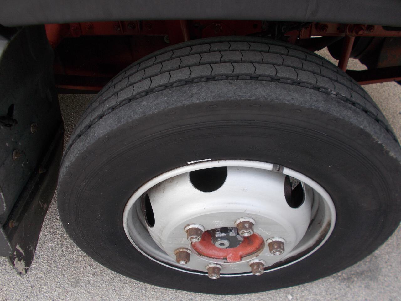 Iveco eurocargo 75e13 anno 2005 cassone