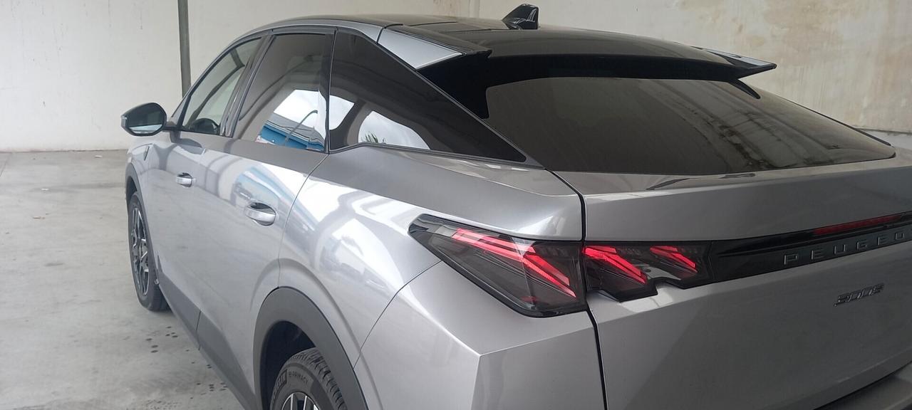 Peugeot 3008 GT 145cv hybrid