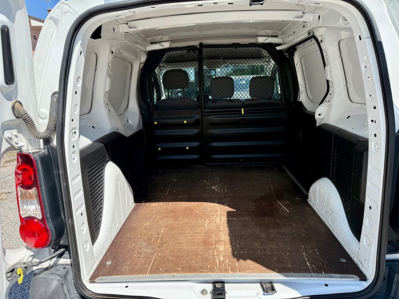 Peugeot Partner BlueHDi Ok NEOPATENTATI