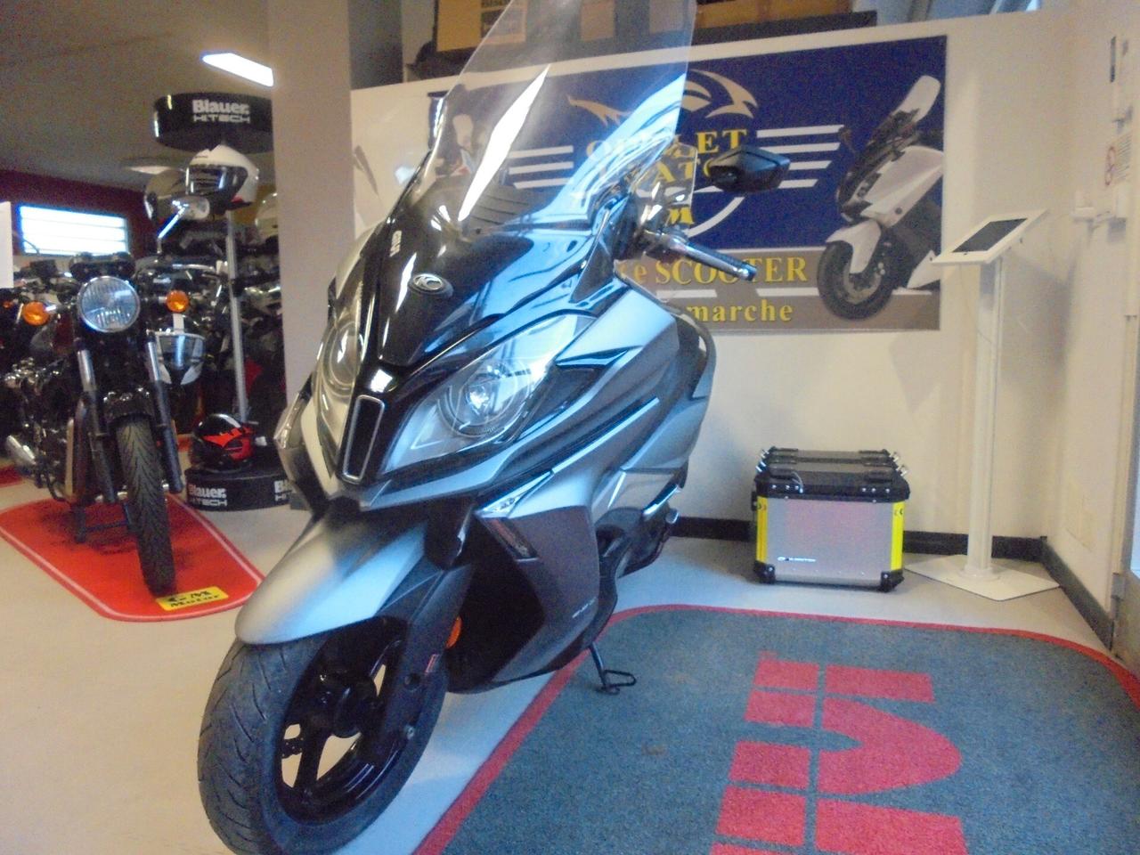 Kymco Downtown 350i ABS + TCS