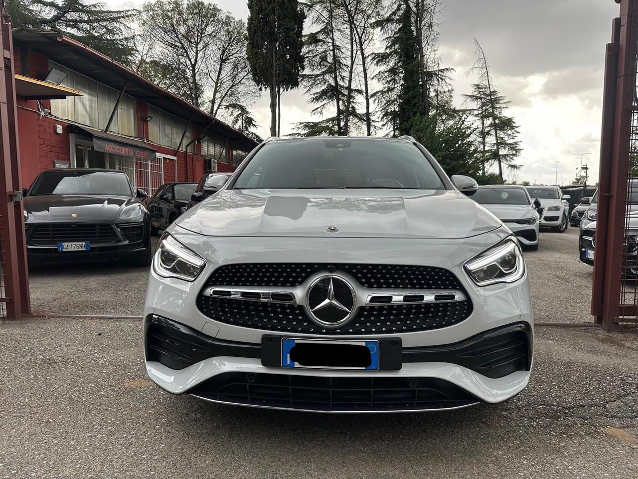 Mercedes-benz GLA 200 Automatic Premium amg kamera *promo*