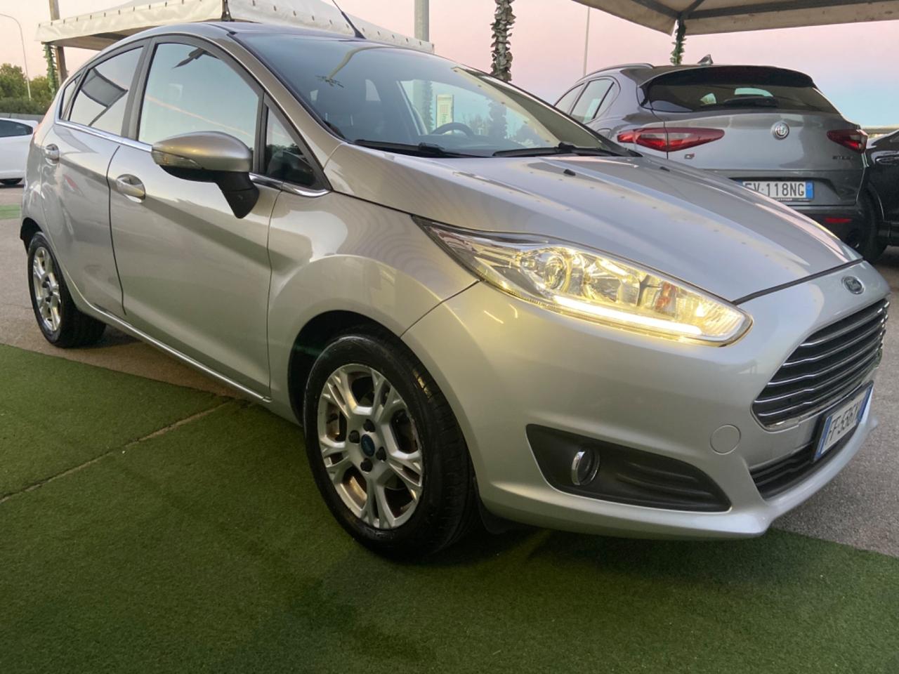 Ford Fiesta 1.5 TDCi 75CV TITANIUM GARANZIA 11/24
