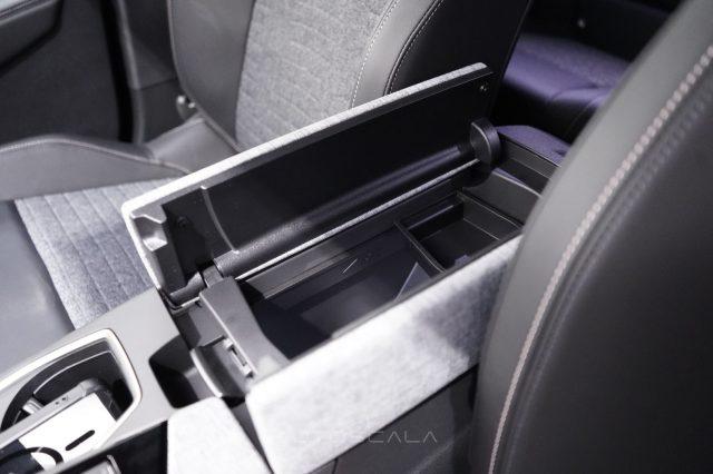 PEUGEOT 3008 Hybrid 145cv e-DCS6 Allure