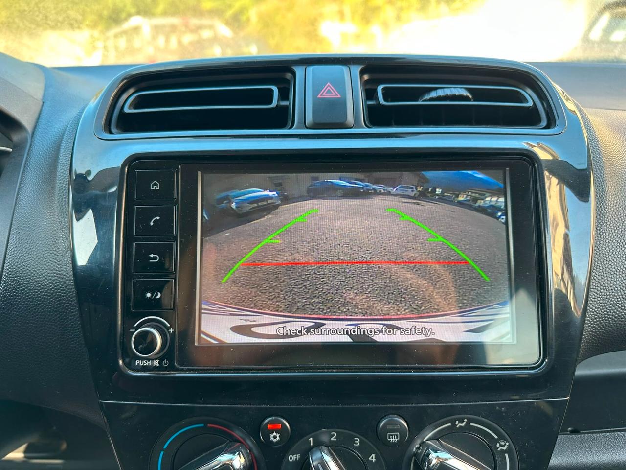 Mitsubishi Space Star 1.2 Intense SDA